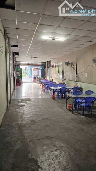 Nhà Nhà mặt tiền đường Phan Văn Đối Bà Điểm Hóc Môn.Dt148m2 8*30 thổ cư 100%💯.Giá 16, 5tỷ - 7