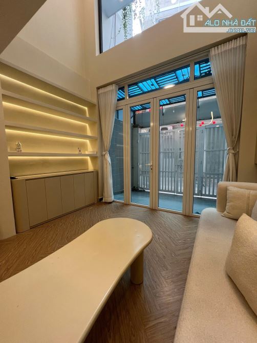 Bán nhà riêng đường 3 tháng 2. P11. Q10 DT: 3,65x13m - CN: 45.6m2 - 3 lầu mới - 7