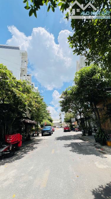 Nhỉnh 7.xx tỷ gấp bán nhà 3 tầng khu phân lô 403 Trần Thị Năm, hẻm 12m, 88m2 ngang 5.5m - 7