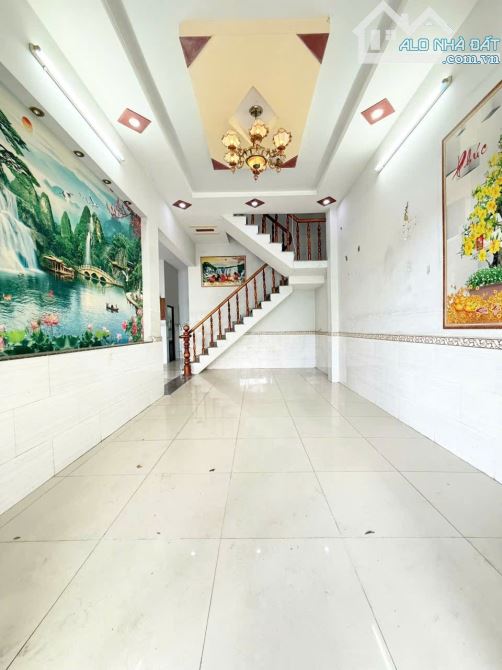 Bán Nhà Mặt Tiền Kinh Doanh Tam Đông 3, 50m ra Đặng Thúc Vịnh,105m2,2 Tầng BTCT Đường 8m - 7