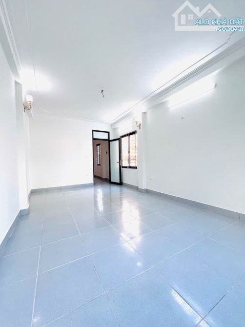 bán nhà lô góc mới 4 tầng, ô tô vào nhà, ngõ thông, gần cầu đông trù, giá đầu tư, DT 40m2 - 7