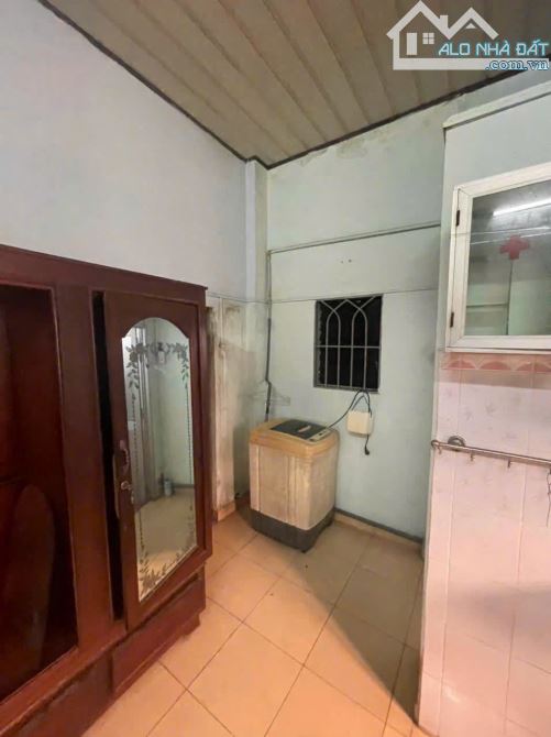 Nhà Linh Xuân hẻm xe tải, 2pn, rộng rãi thoáng mát. Sẵn 3 máy lạnh - 7
