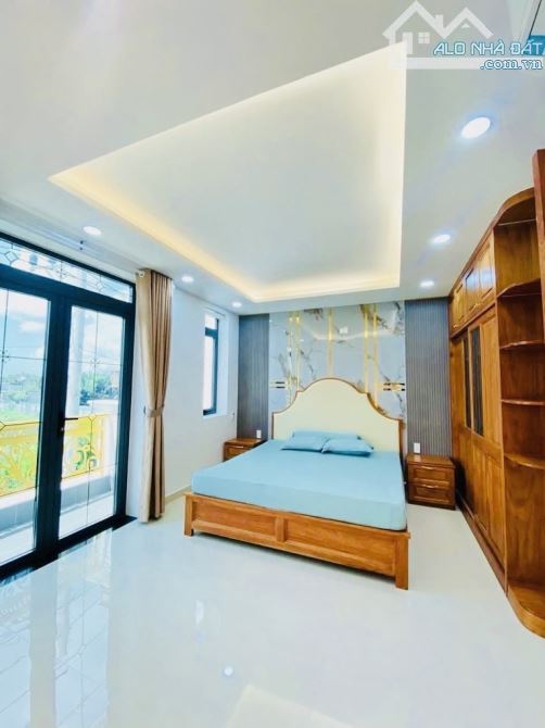 Bán nhà MT hẻm Huỳnh Tấn Phát, Nhà Bè, 6x14m, Oto đỗ cửa, Nhỉnh 9 tỷ - 7