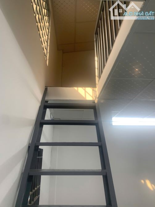 Cho thuê căn hộ yên tĩnh trung tâm Q5 – 64m2, mới tân trang, có tầng lửng 40m2, vào ở ngay - 7