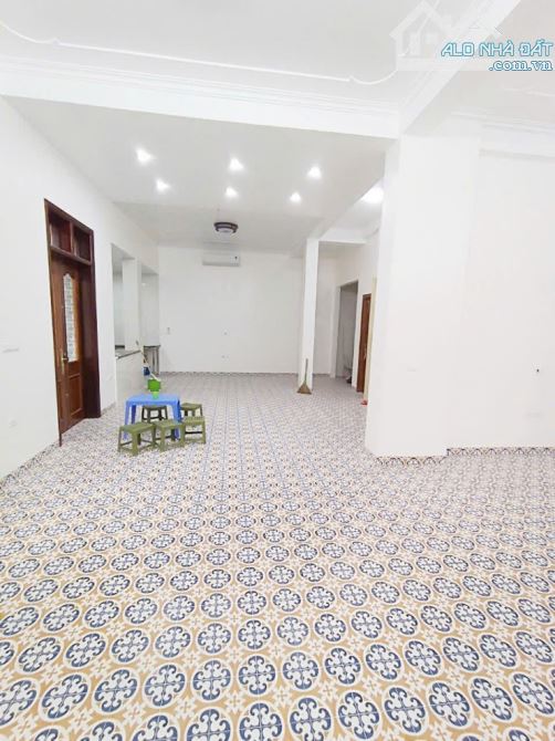Cho thuê biệt thự Tố Hữu, Hà Đông. DT 210m2, 4 tầng thang máy. Lô góc 2 mặt thoáng - 8