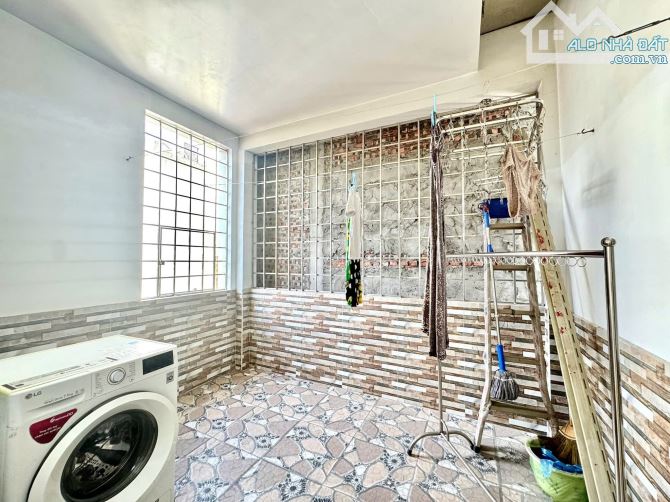 Bán nhà 3 tầng giá 3.48 tỷ ngõ Trần Nguyên Hãn - 8
