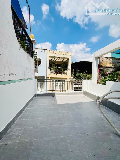 Bán nhà HXH đường Nguyễn Đình Chiểu Q3 dt(3.75 x 10m) giá 7.8 tỷ - 8