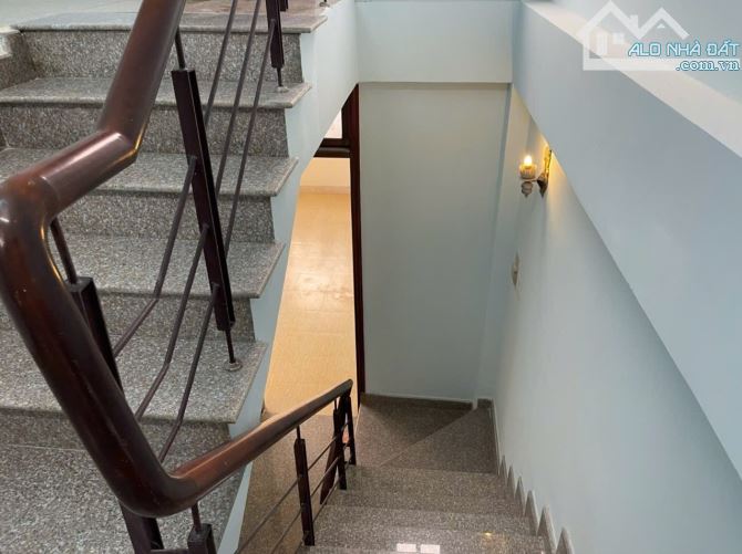 ✅ BÁN NHÀ 4 TẦNG – HẺM XE HƠI – TRẦN XUÂN SOẠN, P. TÂN HƯNG, QUẬN 7  📐 Diện tích: 60m² - 8