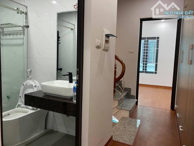 NGHĨA ĐÔ – PHÂN LÔ VIP – OTO TRÁNH – VỈA HÈ – 5 TẦNG ĐẸP – KHU VỰC SĂN LÙNG NHẤT CẦU GIẤY - 8