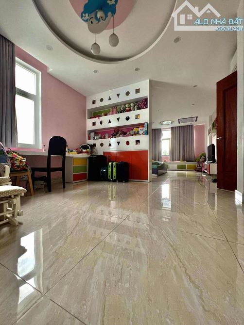 BÁN SIÊU BIỆT THỰ THẠNH LỘC, QUẬN 12, VIEW SÔNG SÀI GÒN, 600M2. - 8