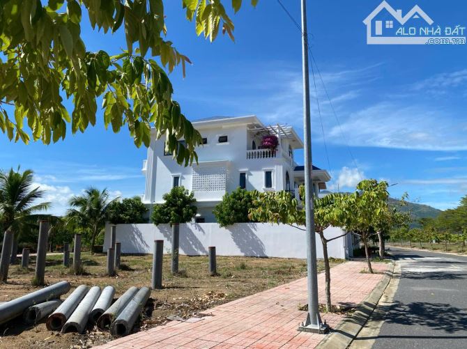 BIỆT THỰ 3 TẦNG VIEW SÔNG TẮC – NỘI THẤT ĐẲNG CẤP – NGHỈ DƯỠNG LÝ TƯỞNG NGAY NHA TRANG - 8