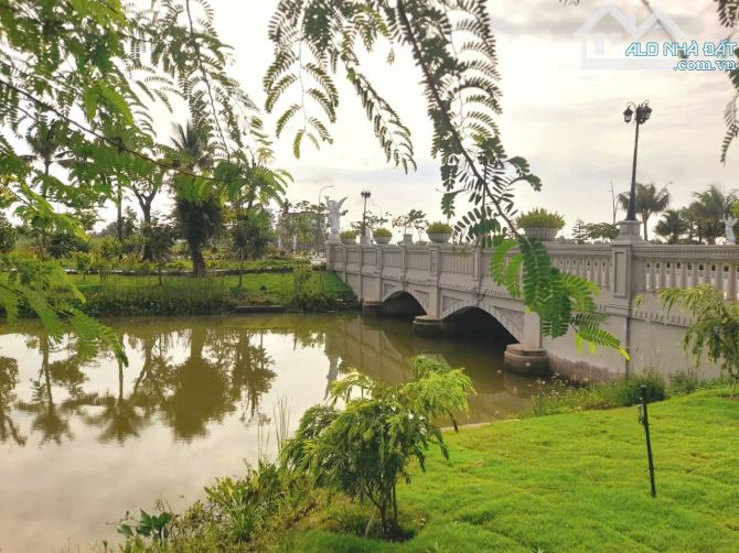 Chỉ 650tr sở hữu 1000m2 đất vườn 15x 66m, View Kênh cực đẹp - 8
