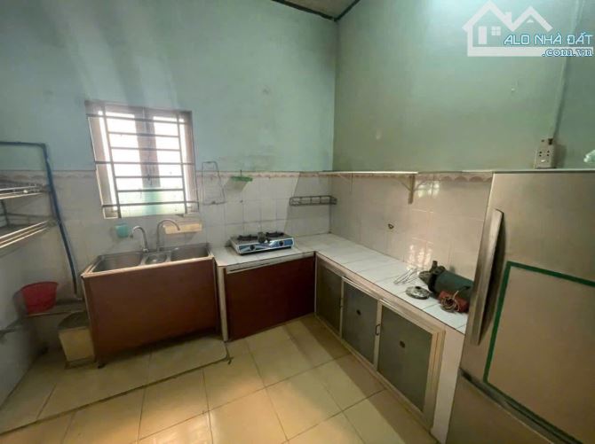 Nhà Linh Xuân hẻm xe tải, 2pn, rộng rãi thoáng mát. Sẵn 3 máy lạnh - 8