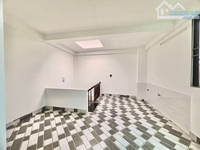 Thanh Lân – Nhà đẹp 48m², 5 tầng – Gần ô tô – 6.8 tỷ tặng full nội thất - 9