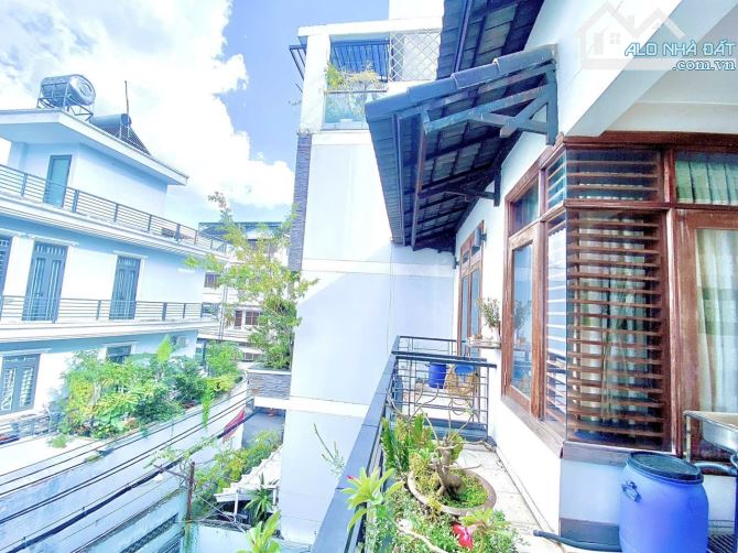 BIỆT THỰ 4 TẦNG NGANG 8M – TRUNG TÂM BÌNH THẠNH – HẺM Ô TÔ - GIÁ TỐT CHỈ 139TR/M2 - 9