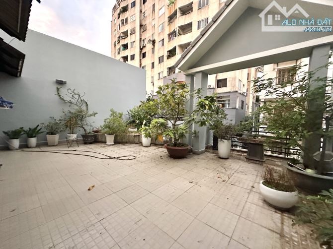 Bán Biệt thự Phú Nhuận - 175m2 - ngang 7.9m - 1 đời chủ - 9