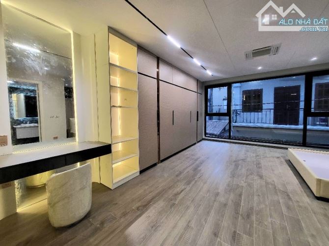 SIÊU PHẨM NGỌC THUỴ 55M2 - 8TẦNG THANG MÁY - GARA 2 OTO -NỘI THẤT SANG TRỌNG ĐẲNG CẤP 5SAO - 9