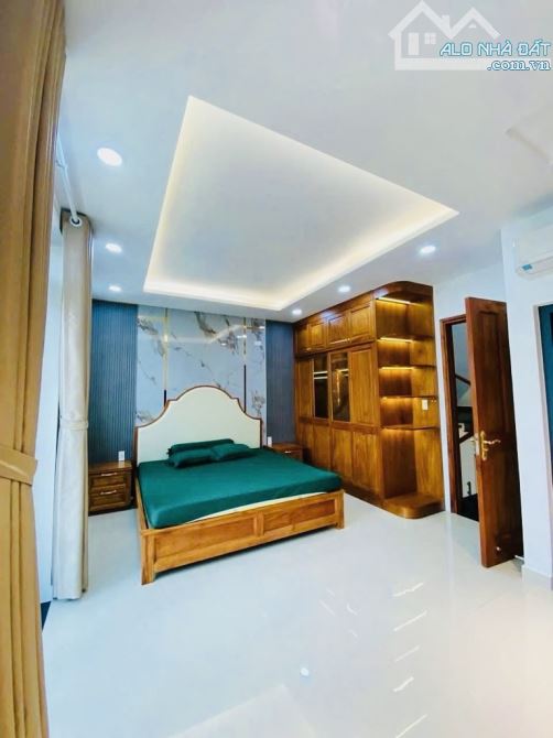 Bán nhà MT hẻm Huỳnh Tấn Phát, Nhà Bè, 6x14m, Oto đỗ cửa, Nhỉnh 9 tỷ - 9