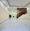 Bán nhà đẹp tại Vĩnh Hưng oto 20m chỉ 3,69 tỷ, 33m2, 4PN, 3WC, view đẹp