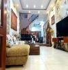 Bán nhà phố Phạm Tuấn Tài - Hoàng Quốc Việt, 2 ô tô tránh, ngõ thông, vỉa hè. DT 68m2
