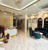 BÁN TOÀ VĂN PHÒNG MẶT PHỐ TRẦN VỸ 120m2 - 10T THANG MÁY - MT 8m - 90 TỶ - HẦM - KINH DOANH