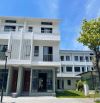 Siêu phẩm căn góc 3 tầng diện tích 168m2 ngang 10,5m dài 16m view thoáng mát 3 mặt tiền.