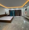 Bán nhà Kim Giang, 42m2, 7 tầng thang máy, ô tô vào nhà , ngõ thông, kinh doanh