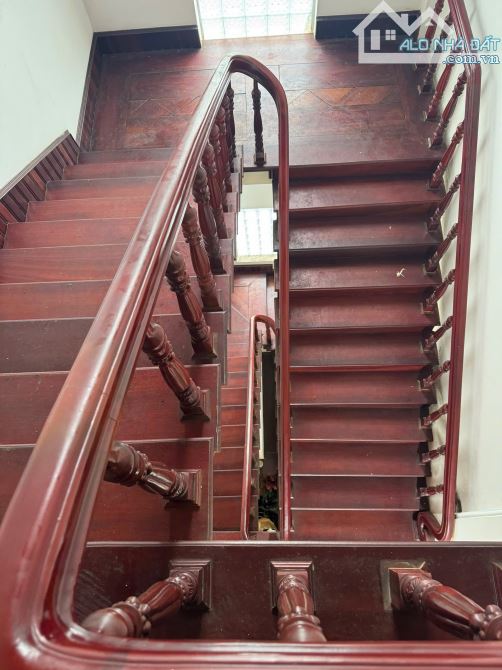 BÁN CĂN BIỆT THỰ 3 TẦNG – TUYẾN 2 LÊ HỒNG PHONG - Diện tích: 250m² - Ngang: 13,9