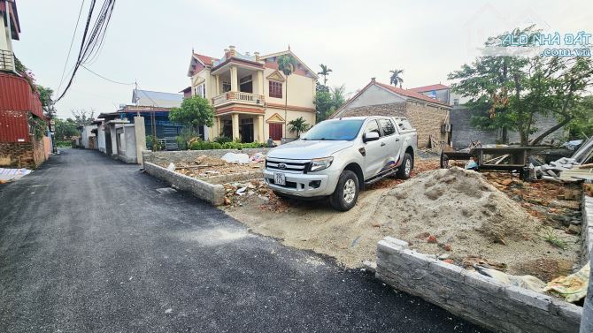 TRỤC CHÍNH KINH DOANH OTO TRÁNH - NẰM GIỮA 3 KCN NỘI BÀI, CN2, CN3 CÁCH ĐƯỜNG 131 CHỈ 500M - 3
