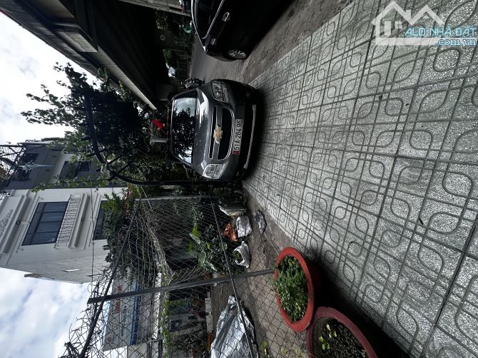 Đất trống - xây dựng dc 3 tầng - mặt tiền đường nguyễn thị Thập - 5x10 - Giá 4t2 - 2