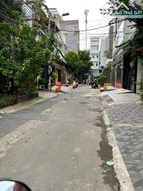 Bán Gấp Nhà HXH Dương Bá Trạc - 120m², 4 Tầng - Chỉ : 18 tỷ Thương Lượng
