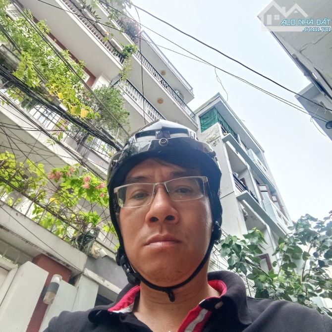 Siêu phẩm: 6 tầng đúc kiên cố, xe hơi ngủ trong nhà - DT(4.6x17)x 6 tầng - nhỉnh 13 tỷ