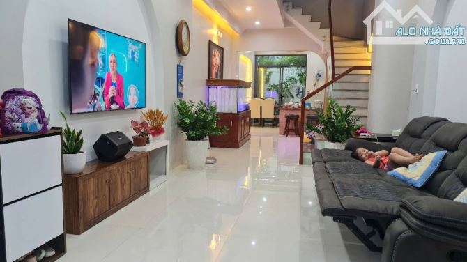 🏡 NHÀ 4 TẦNG MỚI – XÁCH VALI VÀO Ở – CHỈ 6.1 TỶ – LONG TRƯỜNG, TP. THỦ ĐỨC 🏡