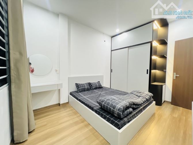 ⚡️SIÊU VIP - SIÊU HIẾM – 5 TẦNG – NGÕ NÔNG  – GẦN AEON LONG BIÊN – GIÁ 5.X TỶ
