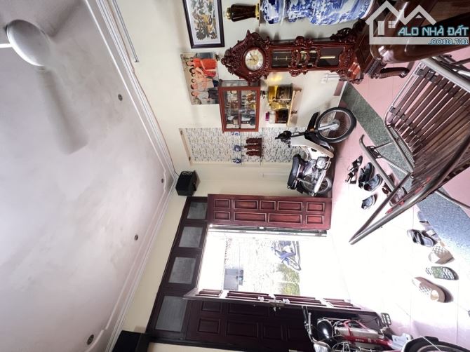 THANH TRÌ, NHÀ ĐẸP DÂN XÂY, LÔ GÓC, Ô TÔ ĐỖ CỬA 39 M2 5 TẦNG 5,2 TỶ
