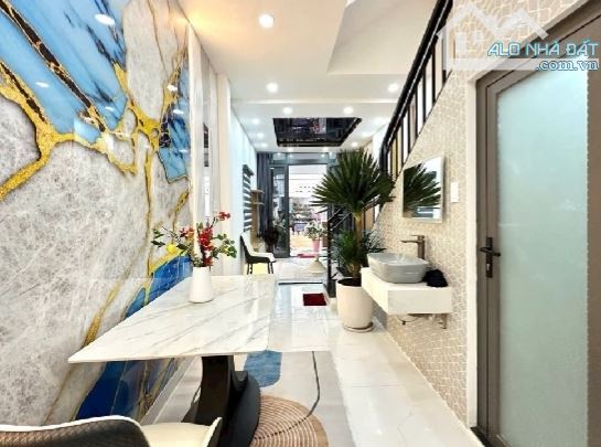 Nhà HXH lô góc vị trí đẹp _ xinh lung linh