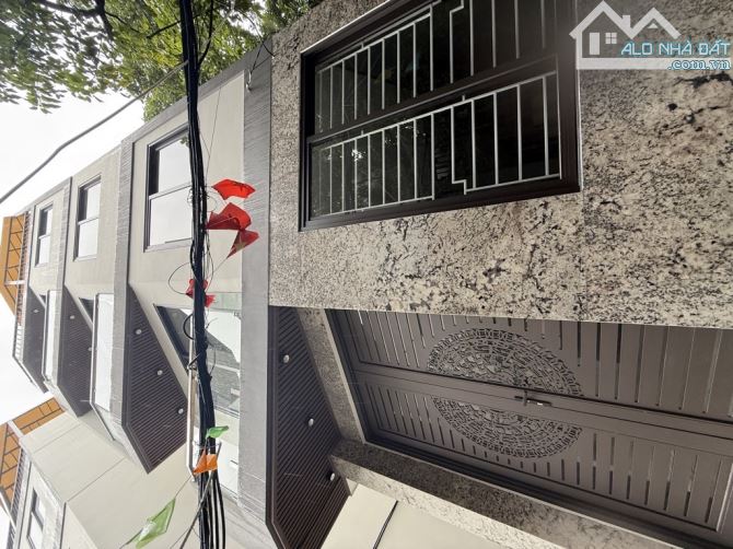 HÀNG SIÊU HIẾM – LÔ GÓC – NHÀ MỚI THƠM MÙI SƠN – MT RỘNG LÝ TƯỞNG – FULL NỘI THẤT CAO CẤP