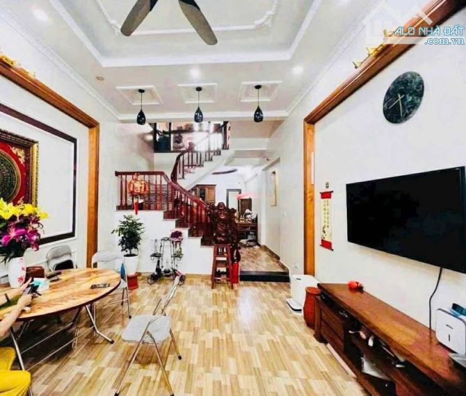 HẺM XE TẢI KHUÔNG VIỆT TÂN PHÚ – 4*19M - NHÀ 4 TẦNG ĐANG KHAI THÁC 6 TR/T
