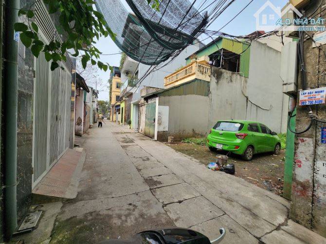 Hàng xóm Tứ Hiệp bán lô đất mặt ngõ Ô tô tránh 60m2 Quanh 6 tỷ