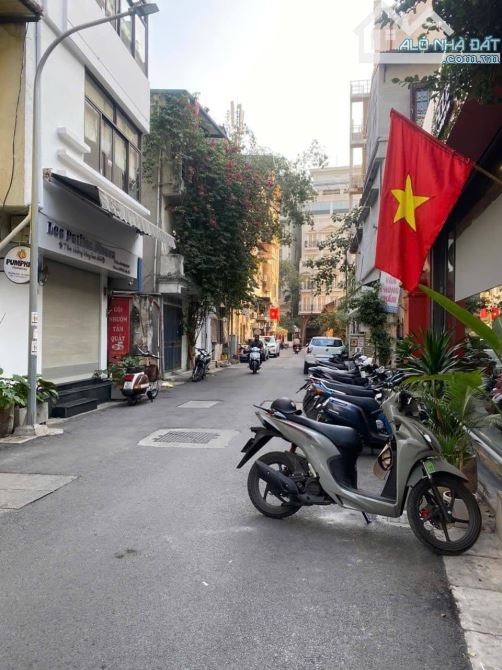 Bán nhà Hạ Hồi, DT 40m x 2 tầng, mặt tiền 4.4m, ô tô đỗ cửa, 13.8 tỷ đồng - 2