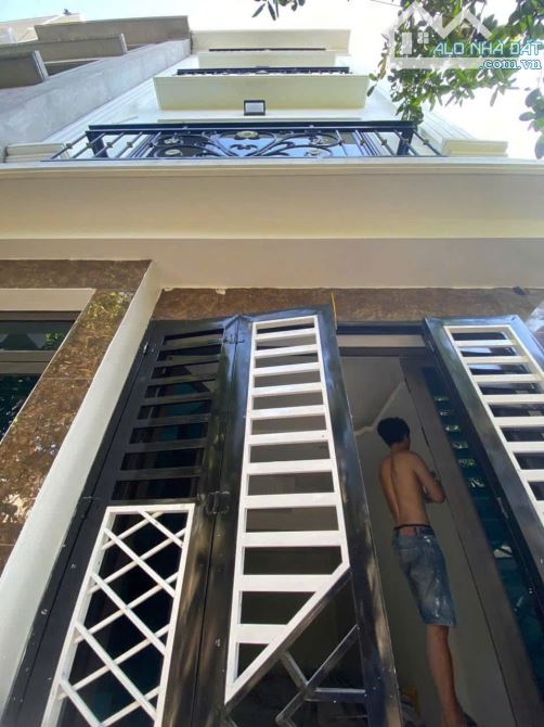 BÁN NHÀ MỚI KOONG - CHÂN CẦU AN KHÁNH - Ô TÔ ĐỖ CỔNG
