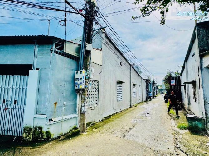 Bán gấp nhà 2 mặt tiền sổ riêng thổ cư ngay đường Đồng Khởi giá giảm còn 2tỷ9