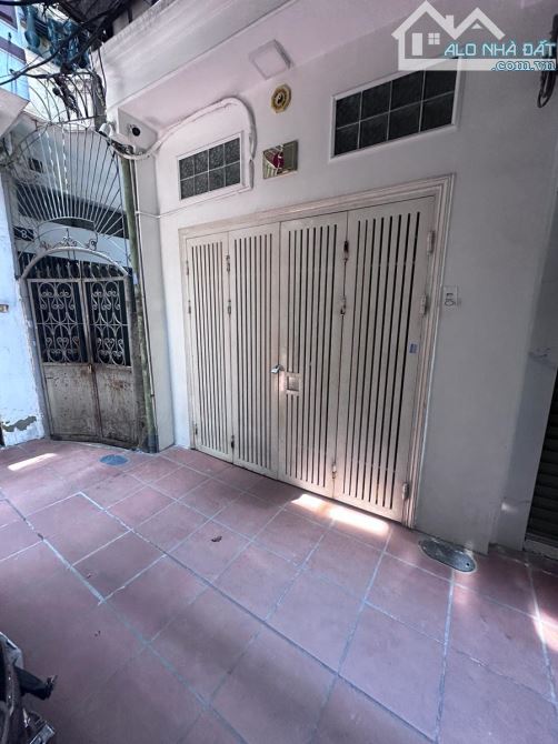 💥 SIÊU HIẾM !!!BÁN NHÀ LÔ GÓC – TÂY SƠN, ĐỐNG ĐA – 30m², 5 TẦNG – Ô TÔ ĐỖ CỬA – 7,6 TỶ