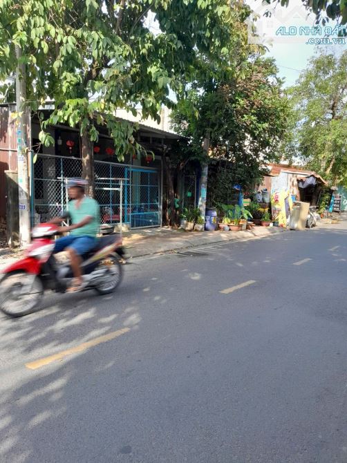 Bán Nhà Xưởng Mặt Tiền Nguyễn thị Đành Hóc môn