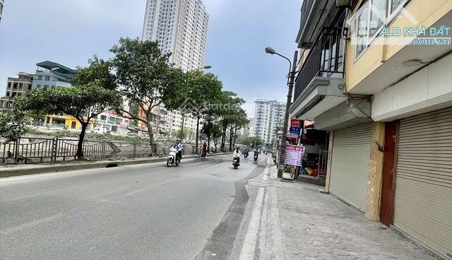MẶT PHỐ TRỊNH ĐÌNH CỬU - THANH XUÂN BÁN NHÀ 9 TẦNG  THANG MÁY - VỈA HÈ ÔTÔ ĐỖ - KINH DOANH