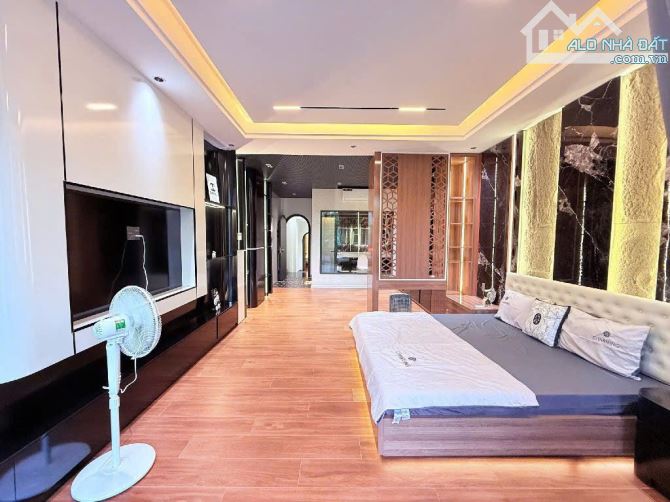 Nhà 4 Tầng Căn Hộ 2 Mặt Tiền Đường 7m5 Gần Trường Địa Học Và Bến Xe Đà Nẵng