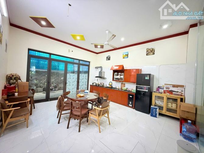 Bán căn liền kề 3,5 tầng đã hoàn thiện nhìn chung cư kđt Hud Trầu Cau, tp BN ♦️DT 110m2