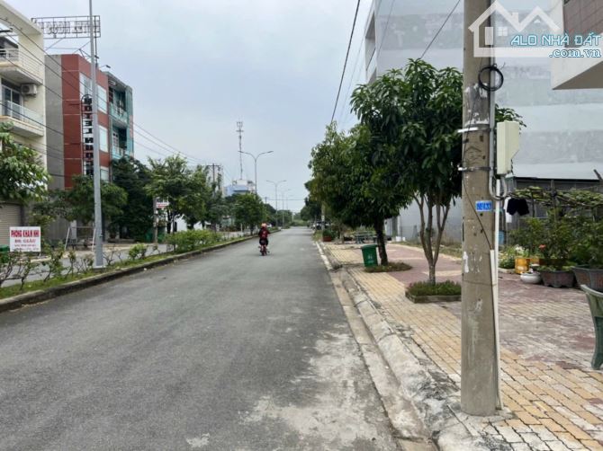 Bán đất mặt tiền hẻm sổ riêng thổ cư Phú Gia 1
