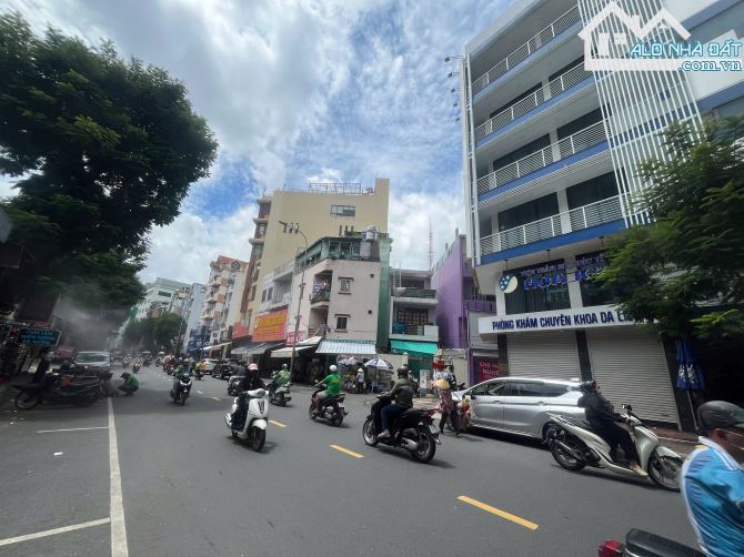 Tài sản ngộp chủ nhà cần bán 2MT Lê Văn Sỹ, Q3 - DT: 8x25m(3 tầng) HĐT: 220 tr/th - 52 TỶ