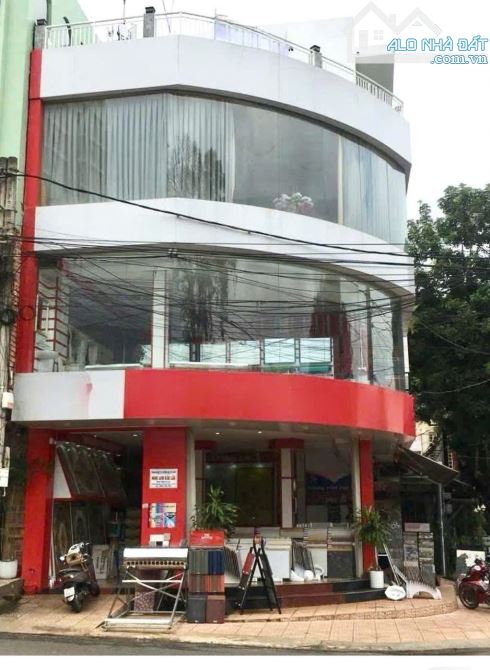 Cho thuê nhà nguyên căn góc 2 mặt tiền Phan Chu Trinh, Tân Lợi, BMT